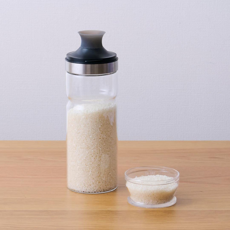 Rice storage bottle