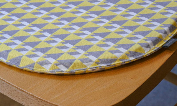 シートクッション デザインチェアクッション ラウンド 35cm kijinokanosei Triangle