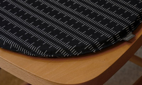 シートクッション デザインチェアクッション ラウンド 35cm kijinokanosei Ruler