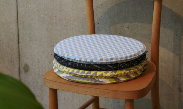 シートクッション デザインチェアクッション ラウンド 35cm kijinokanosei Ruler