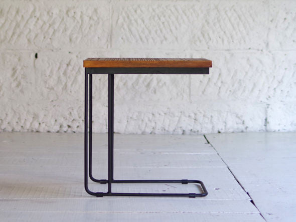 U IRON SIDE TABLE