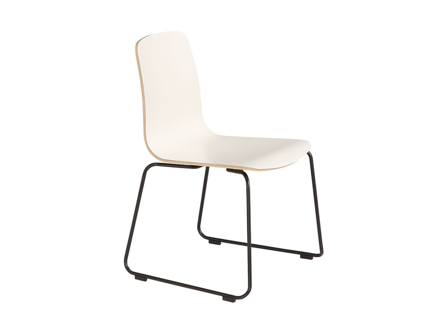 LANGUE STACKING CHAIR