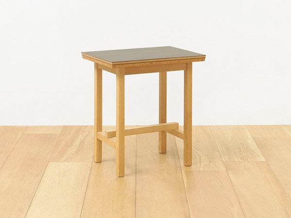 STOOL-01