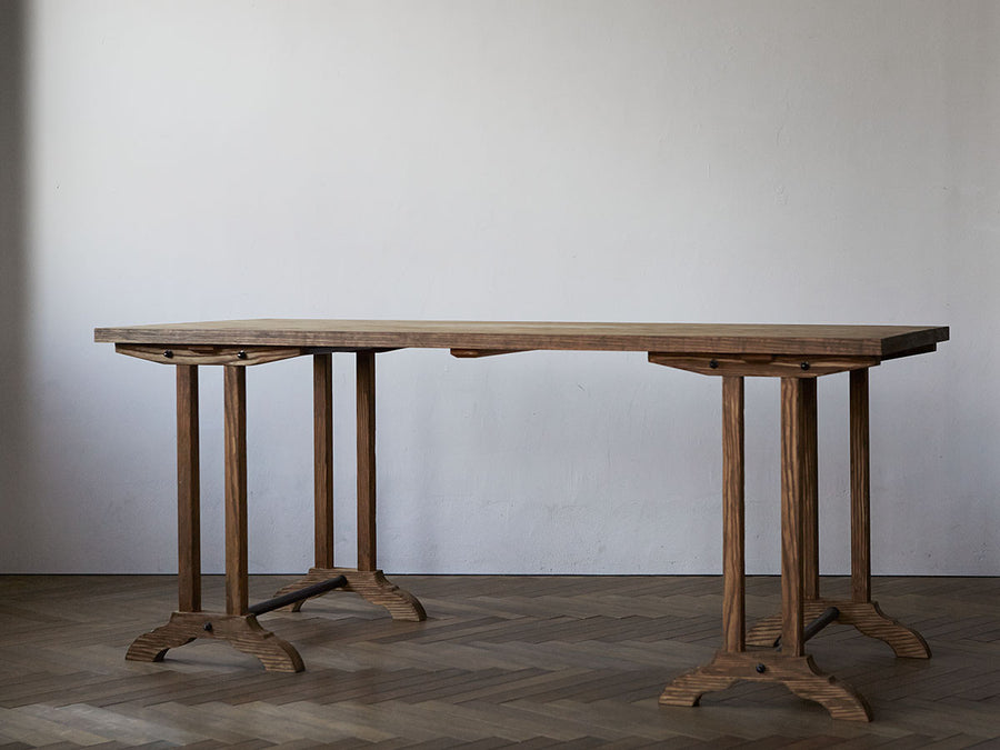 Noble trestle table