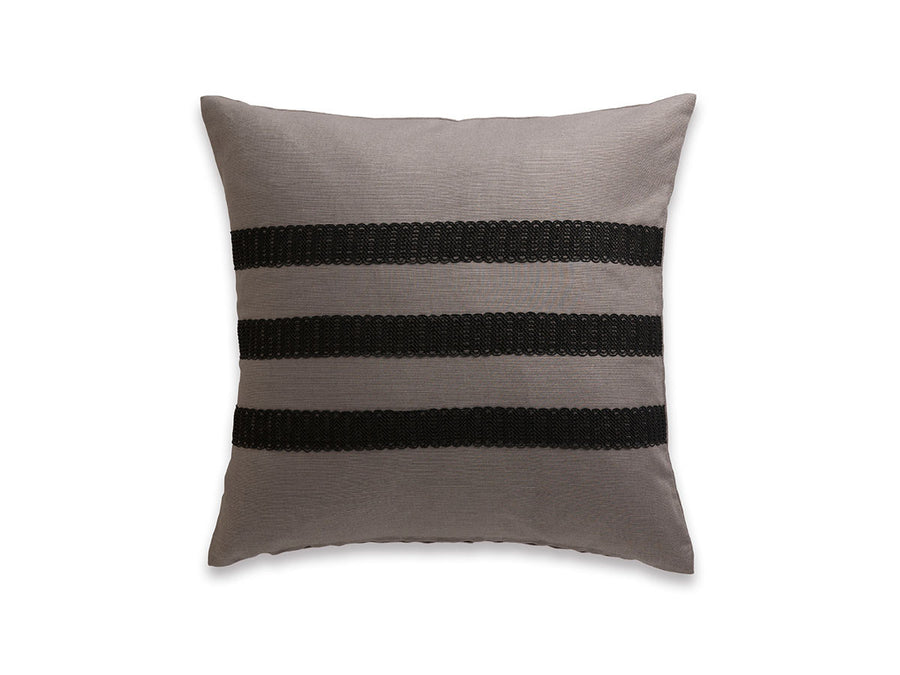 Trois Cushion