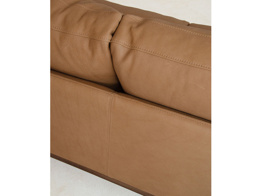 PENSIVE 200 walnut sofa