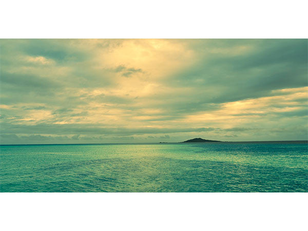 The sea of ​​Miyakojima, Japan