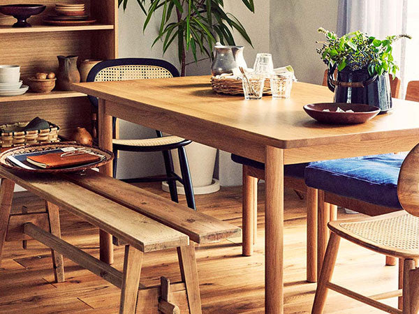 DIMANCHE DINING TABLE