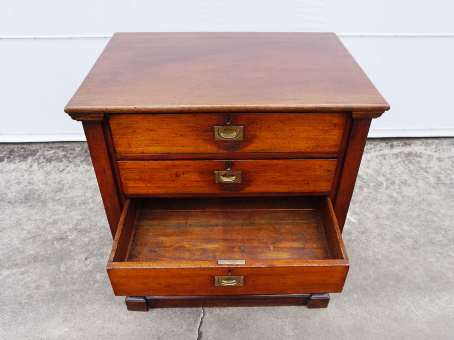 3 Drawer Accent Chest