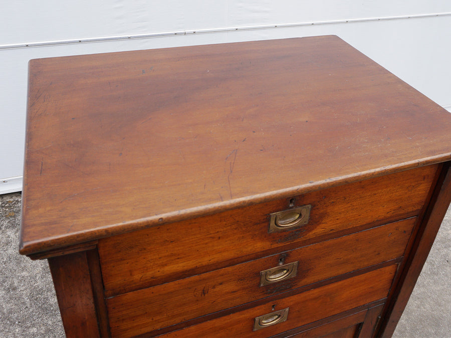 3 Drawer Accent Chest