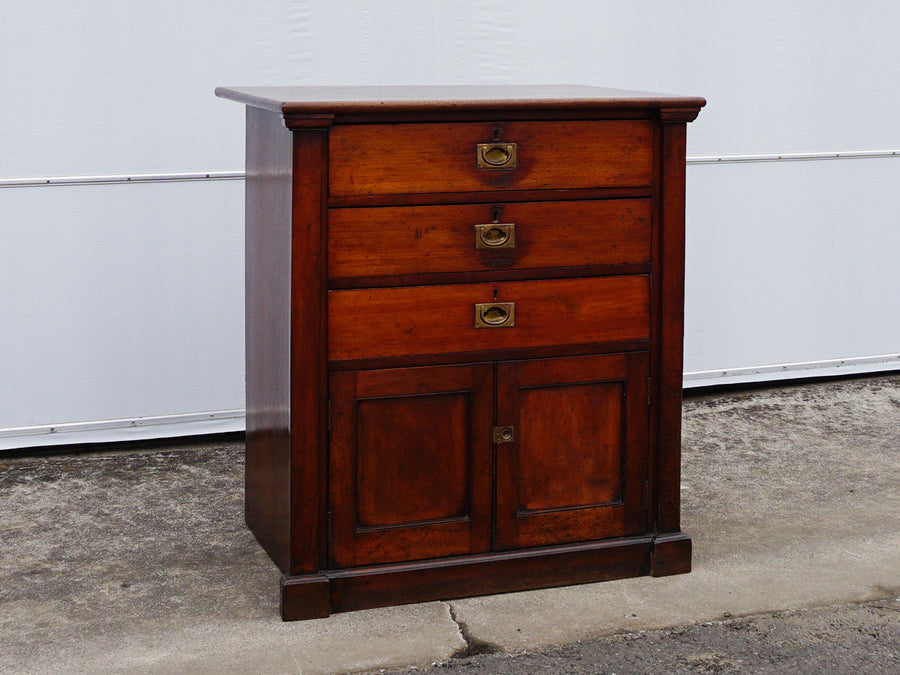 3 Drawer Accent Chest