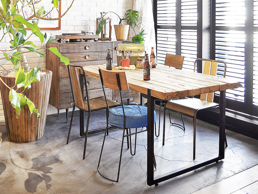 CELEBES DINING TABLE