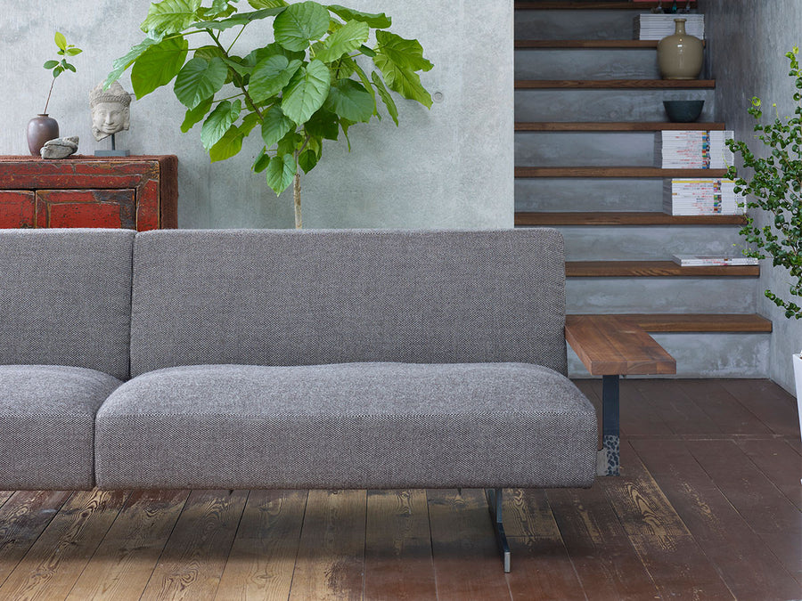 KUROTETSU BAN SOFA