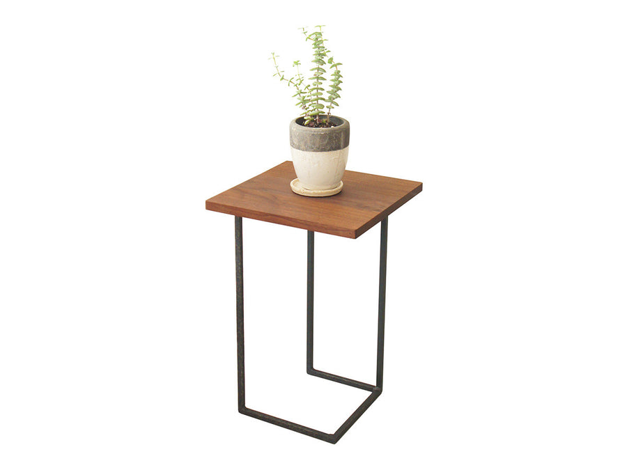 KUROTETSU SUMI SIDE TABLE