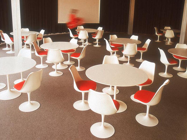 Saarinen Collection Round Table