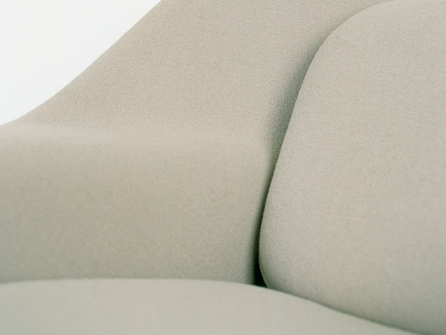 Saarinen Collection Womb Chair - Medium