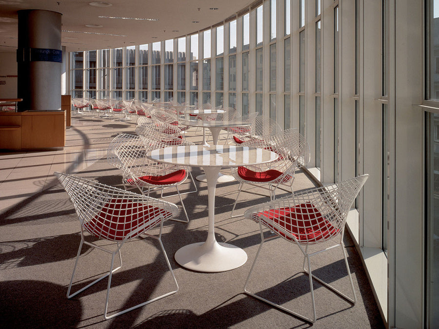 Saarinen Collection Round Table