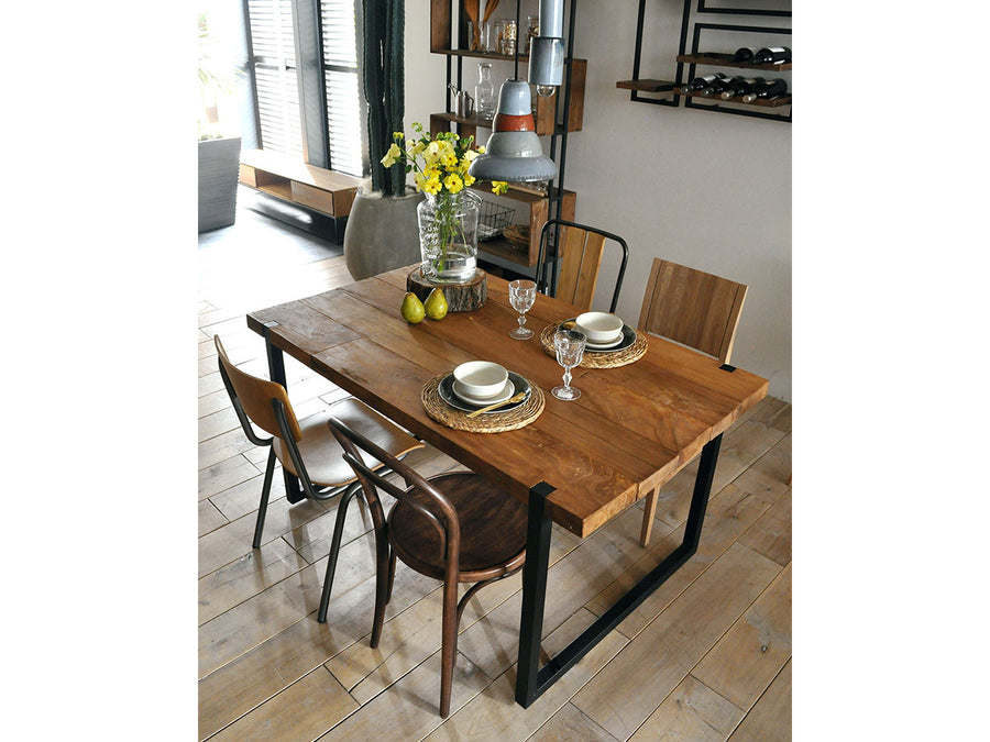 CELEBES DINING TABLE