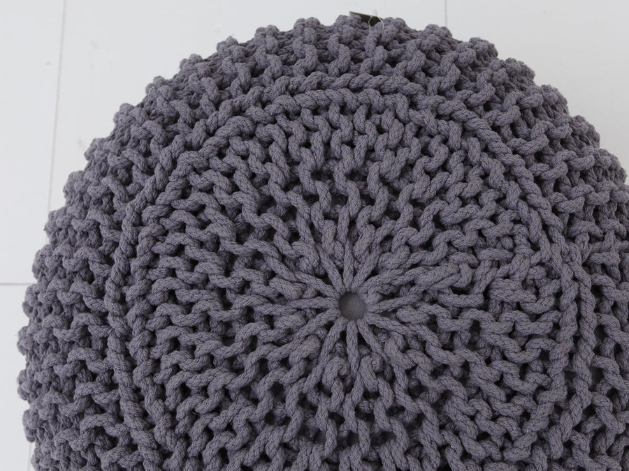 KNITTED POUF