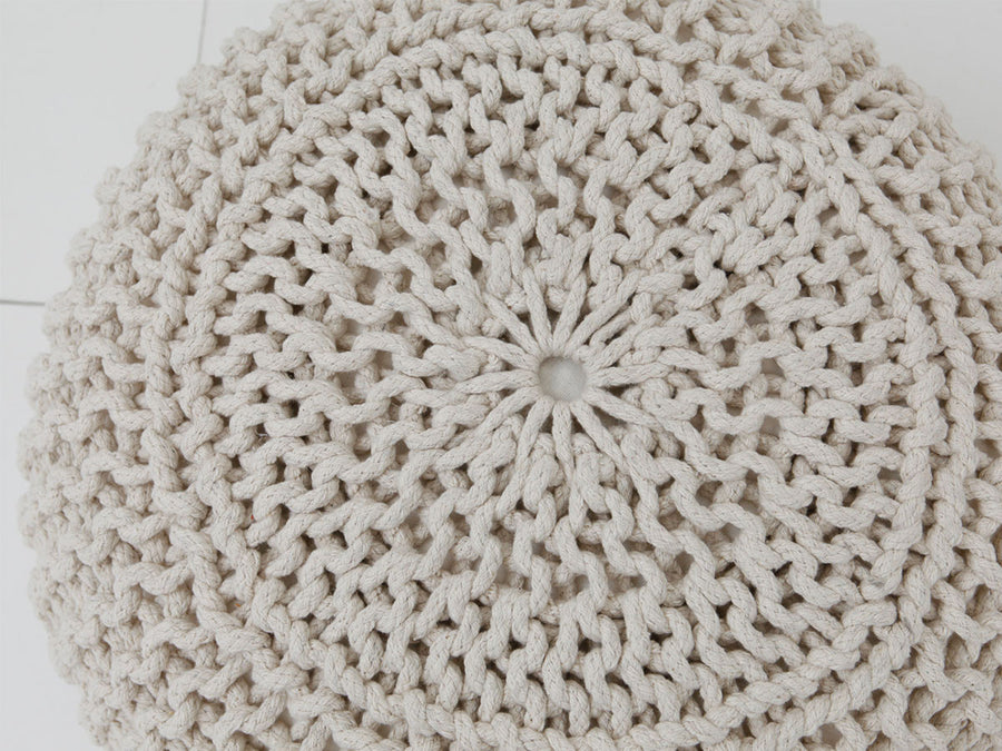 KNITTED POUF