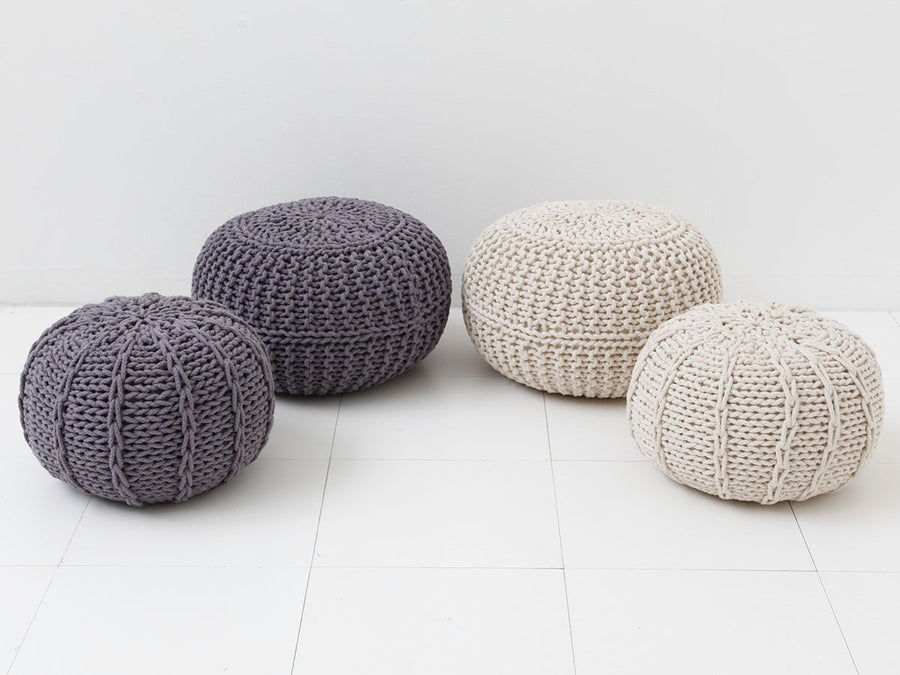 KNITTED POUF