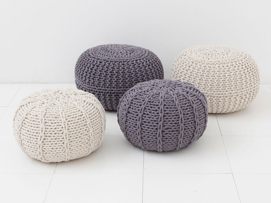 KNITTED POUF