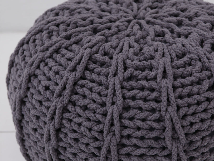 KNITTED POUF