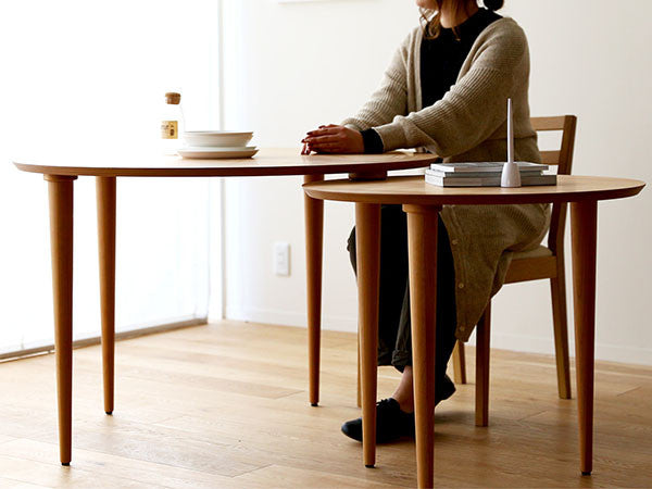 BALLOON DINING TABLE