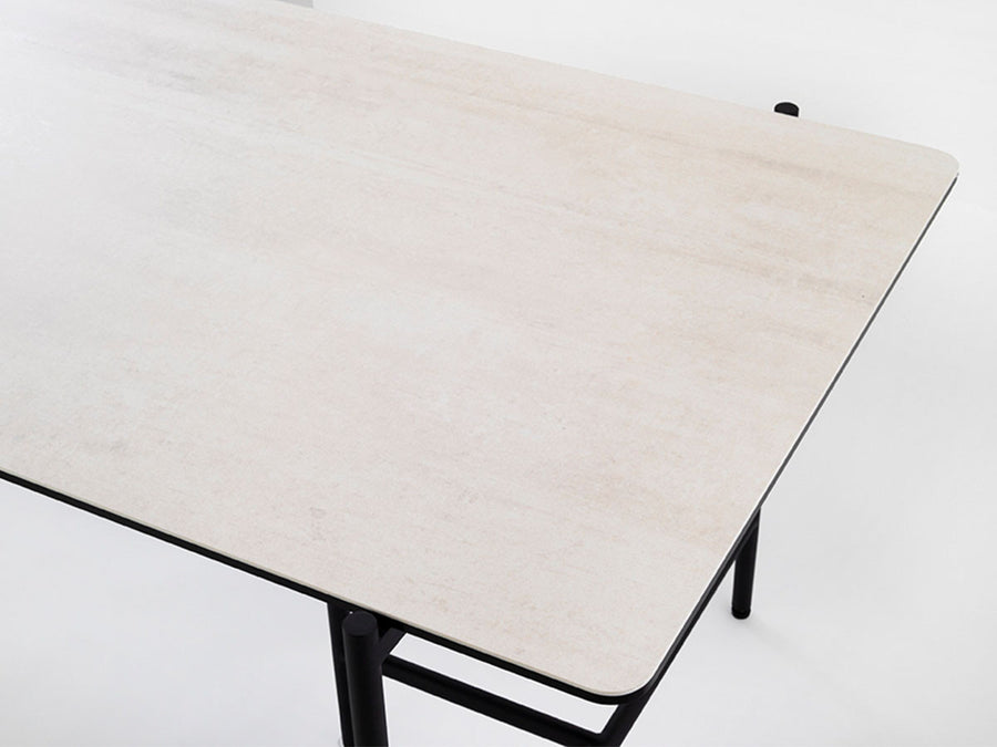 PIPA table ceramic