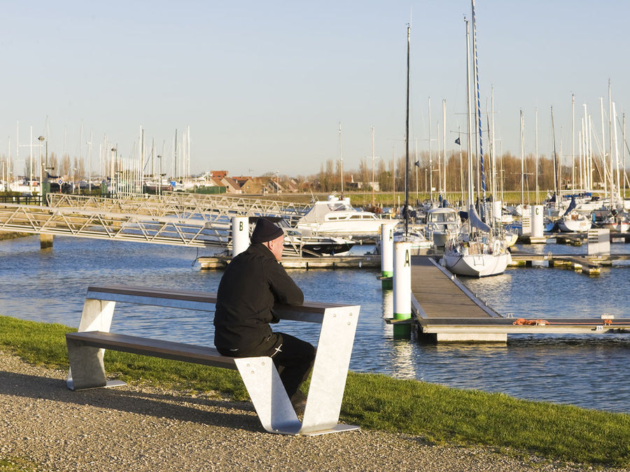 Hopper bench