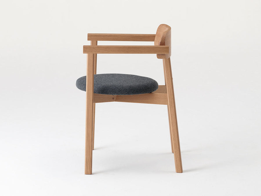 TARUKI CHAIR