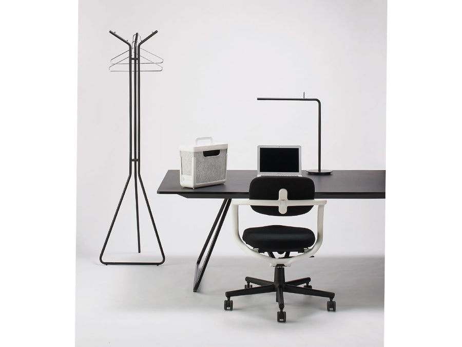 003 COAT STAND