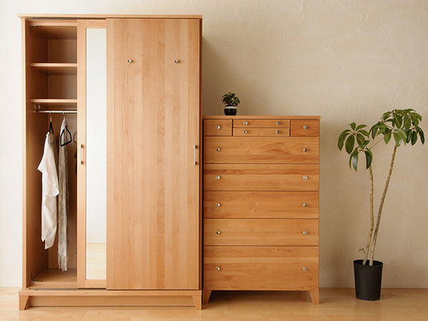 Sala 120 Wardrobe