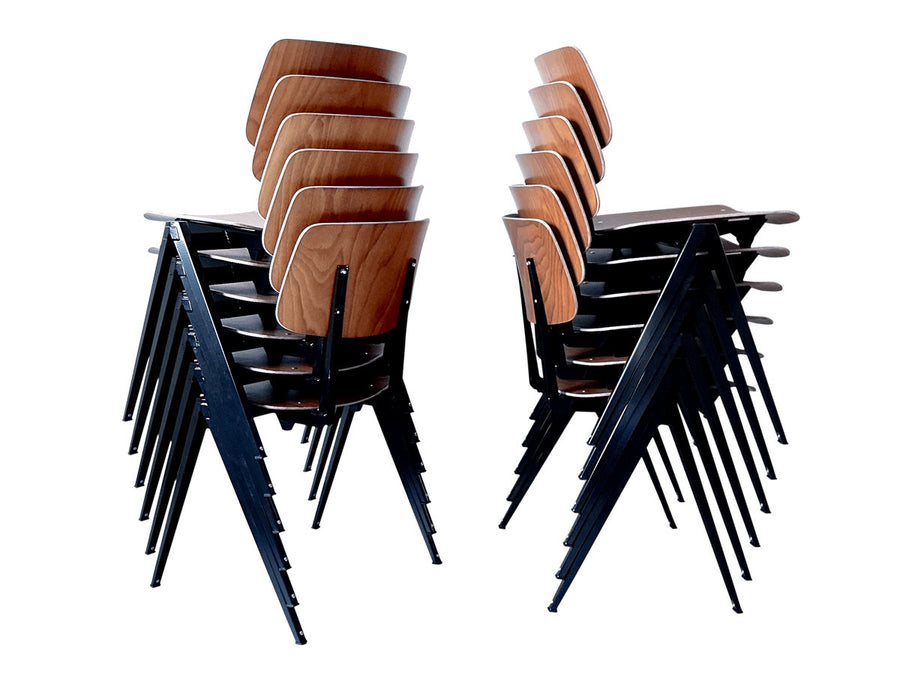 S.21 STACKING CHAIR