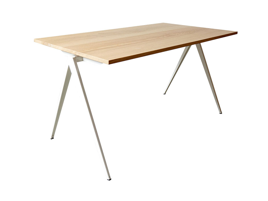 TD.4 TABLE