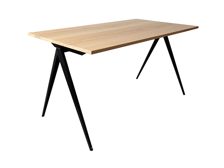 TD.4 TABLE