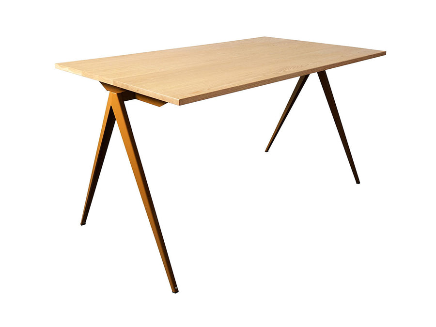 TD.4 TABLE