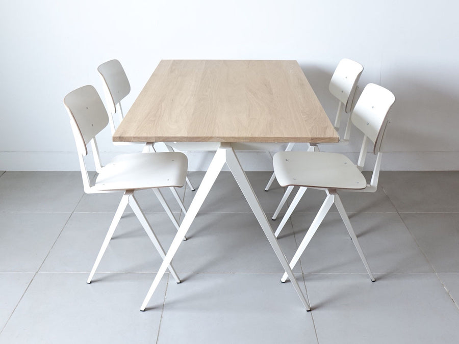 TD.4 TABLE