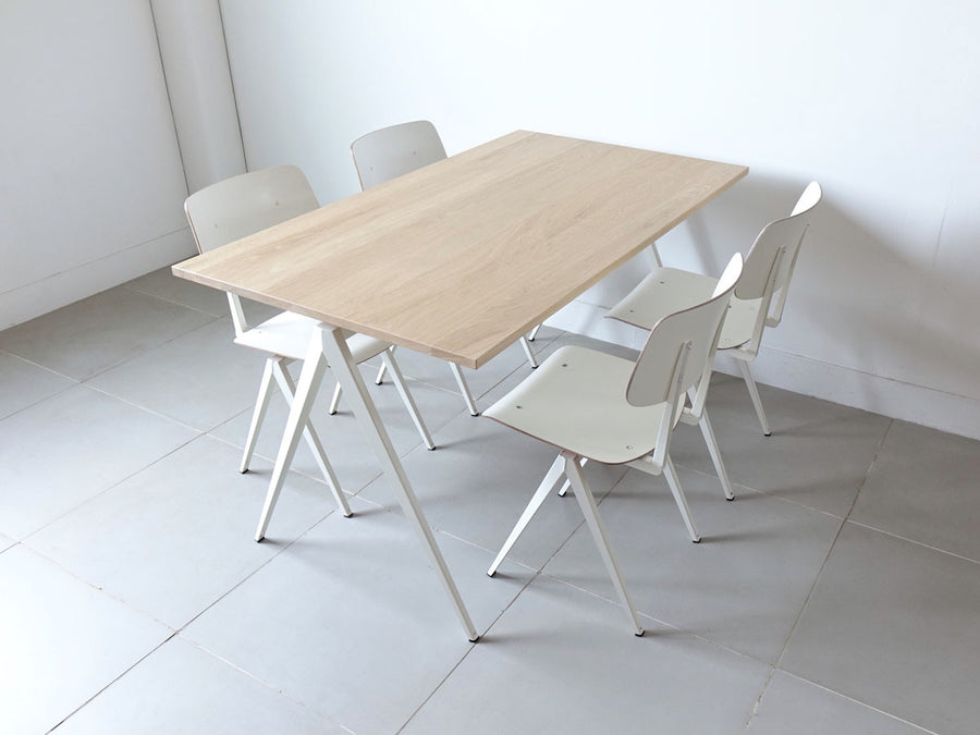 TD.4 TABLE