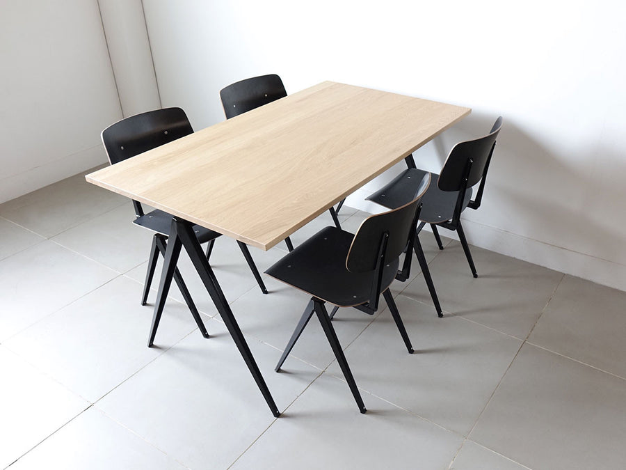 TD.4 TABLE