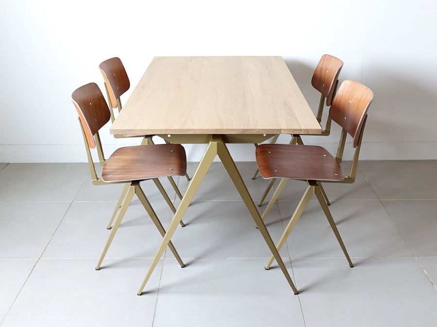 TD.4 TABLE