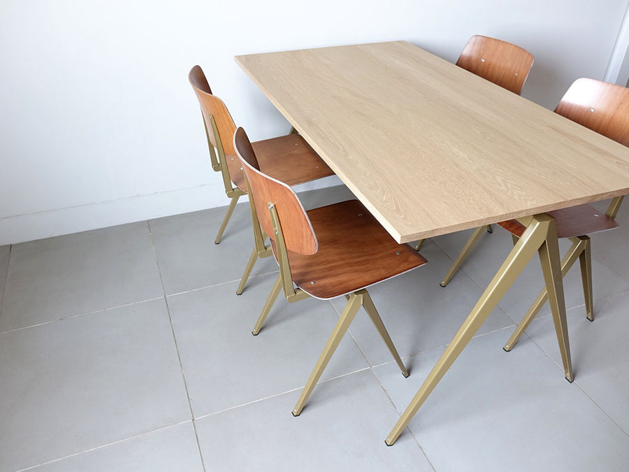 TD.4 TABLE