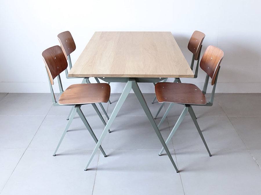 TD.4 TABLE