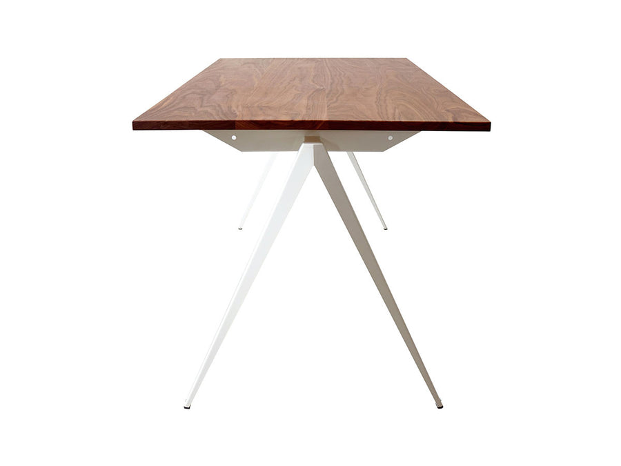 TD.4 TABLE