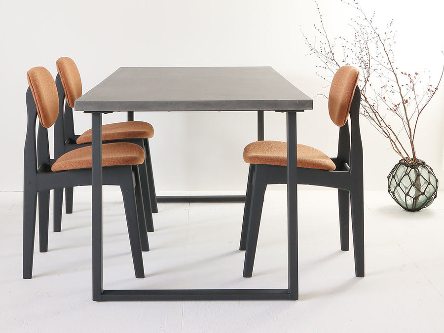 MORTEX DINING TABLE