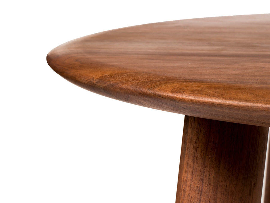 Cochi round dining table