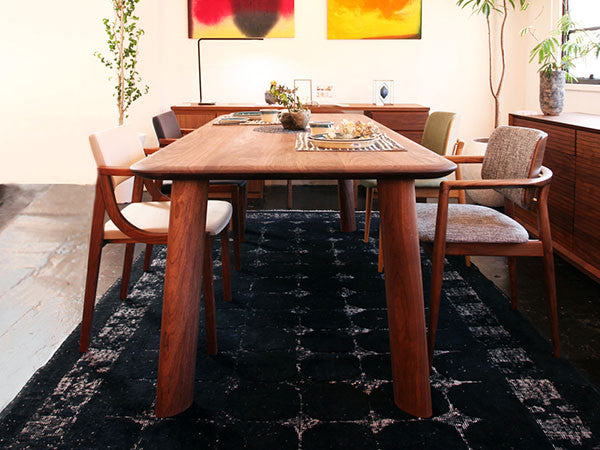 Cochi dining table