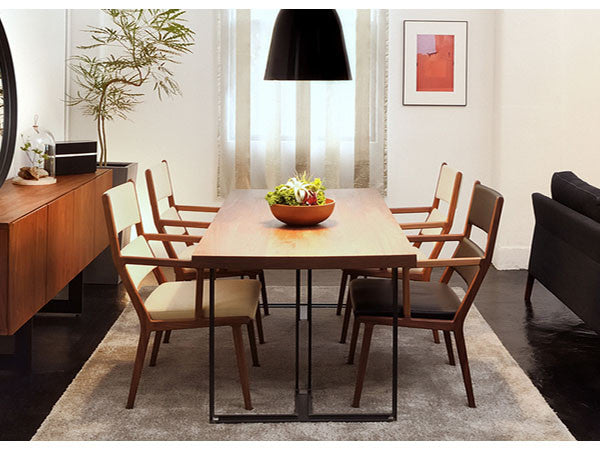 LANCE dining table