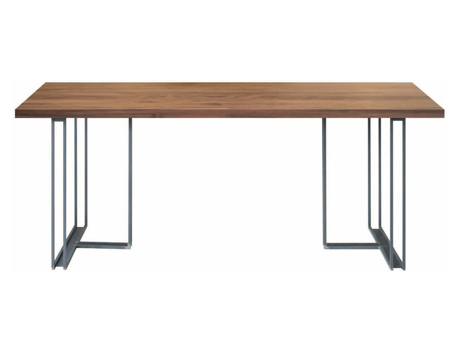 LANCE dining table