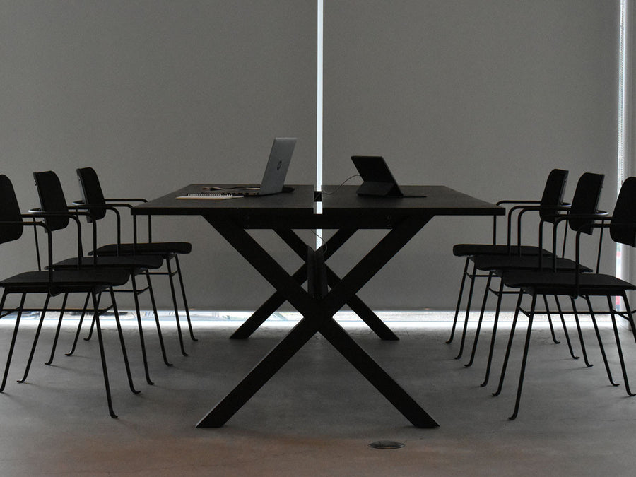 WORKER MEETING TABLE